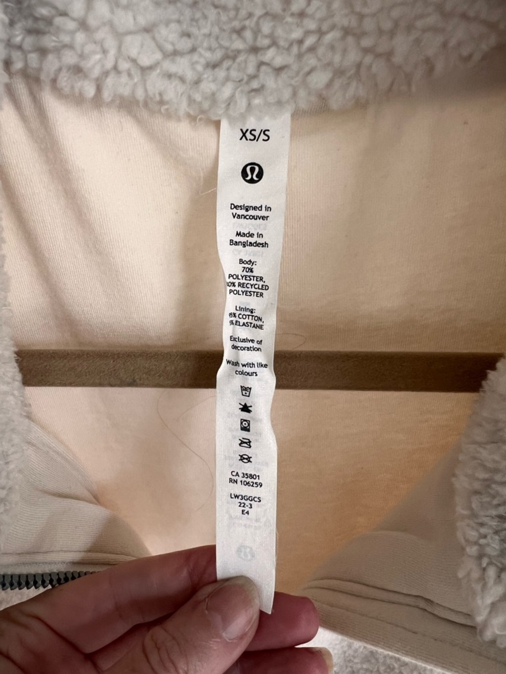 Lululemon Sherpa Half Zip Hoodie. Size XS/S - Picture 11 of 16